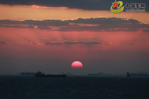 �D��10��18��������܊Ş������������(x��)�������Ї�܊�W(w��ng)ӛ�ߏ��������ܔzӰ���