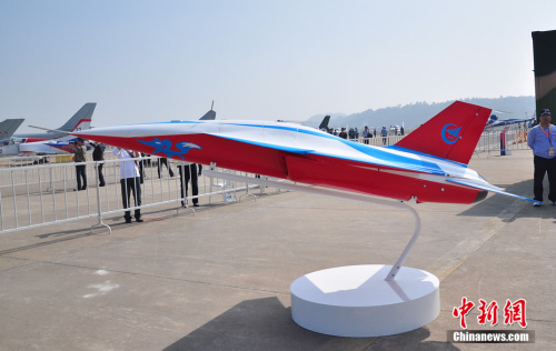 �к����I(y��)չ�����{(l��n)���o(w��)�˙C(j��)��ꐺ��塡�z 