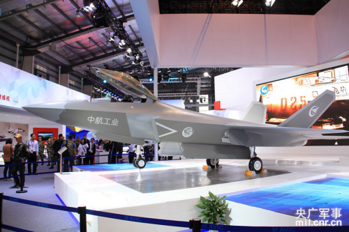 ȫ����1:2�Ě�-31���X������(zh��n)�Cģ�� κ�� �z