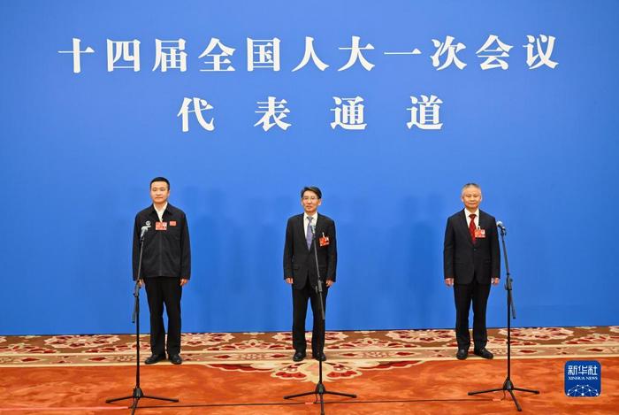 十四屆全國人大一次會(huì)議第二場(chǎng)“代表通道”