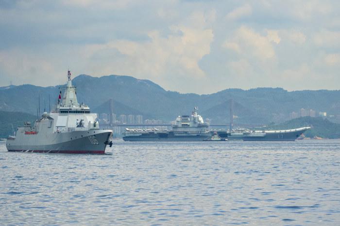 中國人民解放軍海軍山東艦編隊抵達香港