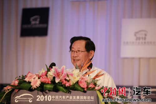 萬鋼:電動(dòng)汽車“十二五”專項(xiàng)規(guī)劃草案已制定