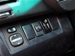 汽車(chē)之家 廣汽豐田 漢蘭達(dá) 2.7l 兩驅(qū)豪華導(dǎo)航版