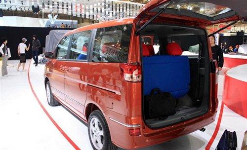 與307共用底盤(pán) 東風(fēng)帥客MPV八月上市 汽車之家 與307共用底盤(pán) 東風(fēng)帥客MPV八月上市 汽車之家