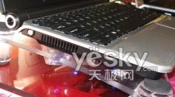 09風(fēng)暴 2G內(nèi)存鋼琴烤漆七喜S100仍賣1999