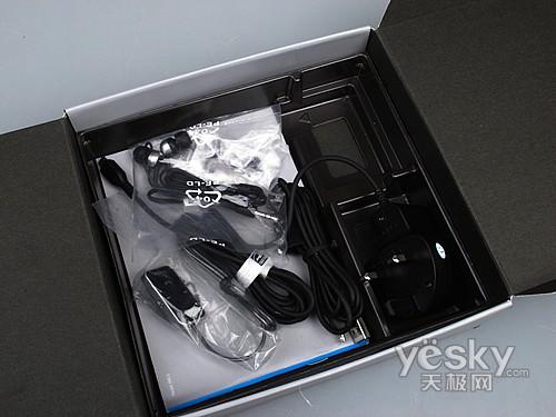 800萬(wàn)像素拍照旗艦 白色諾基亞N86開(kāi)箱圖賞