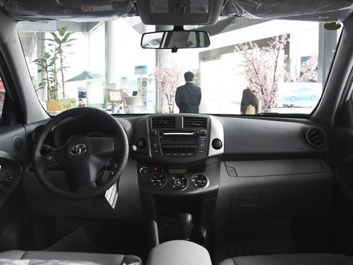 ����Ⱥ�����x����4���N(xi��o)��ǰ���SUV���]