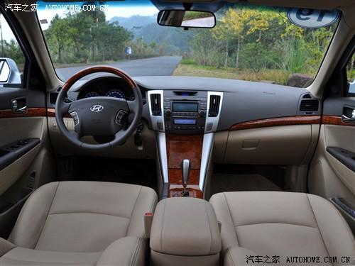 ��܇֮�� �����F(xi��n)�� sonata���I�� 09�� 2.0 dlx at