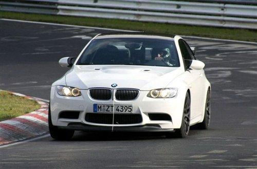 GT4��·�������ƌ��RM3��܇��ՙ���ع� ��܇֮��