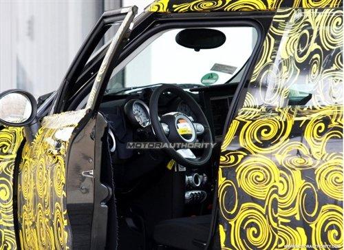 ����С��SUV MINI Countryman·ԇ�ع� ��܇֮��