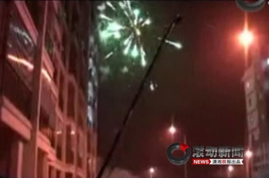 ���ӎ����˵�Ů��������´����(��i)(�M�D)