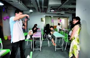 千萬富豪相親派對吸引1500多名女性報(bào)名(組圖)