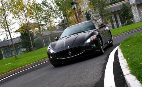 ��ħ�����ԇ�{��ɯ����GranTurismo S ��܇֮��