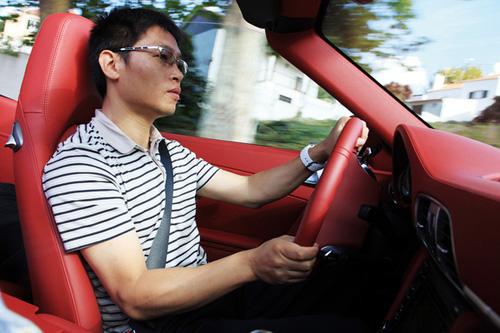 �ٶ�ˇ�g(sh��) ����ԇ�{�¿�r(sh��)��911 Turbo