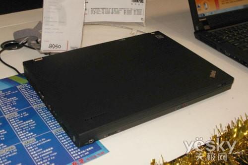 ��(ji��n)������ ������Thinkpad R400���u8900Ԫ