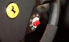 ����ײ���� �W��R8����������Scuderia