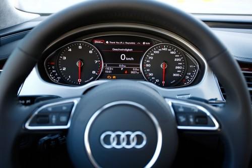 豪華車的準則 海外試駕2011款奧迪A8