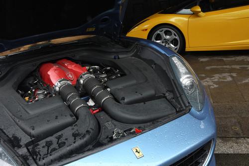 風(fēng)馬牛也相及 對(duì)比試駕法拉利/蘭博基尼