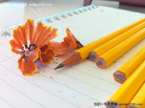 ���՘ӏ��״��ع⣺iPhone 4�܏�(qi��ng)��