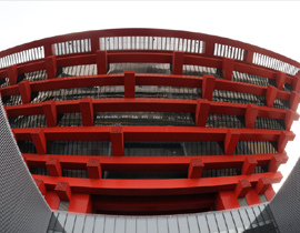 ���~���R�^���ǔzӰ������һ�N���V�ǵ������R�^�����~�ۡ��е��Ї��^���e��һ��Ȥζ��