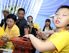 äͯ�W(xu��)У��С������־Ը�ߵ���������[�����@��ͨ�^�Լ����|�X�� �X�H����������ʢ�r��