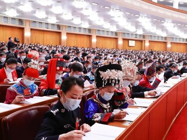 最高法報(bào)告：決不允許 “紙面服刑”、“提錢出獄”破壞公平正義