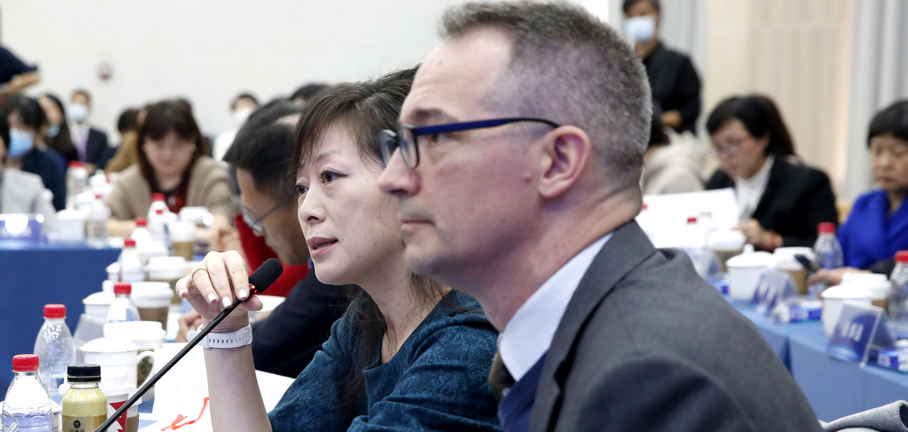 中國擴(kuò)大高水平開放決心不變 外企稱更看好中國市場<p>    企業(yè)代表表示，通過聆聽圓桌會關(guān)于黨的二十大報(bào)告的詳細(xì)解讀，對于報(bào)告重點(diǎn)內(nèi)容有了更深入更全面的掌握和理解，更加提振了在華投資的信心。<p>