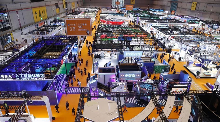 <h2>數(shù)字經(jīng)濟(jì)快速發(fā)展 數(shù)字人才如何培養(yǎng)？</h2><p>數(shù)字經(jīng)濟(jì)作為國民經(jīng)濟(jì)的“穩(wěn)定器”和“加速器”作用無可替代，在其快速發(fā)展的環(huán)境下，培養(yǎng)高水平的數(shù)字化人才成為當(dāng)務(wù)之急。</p>