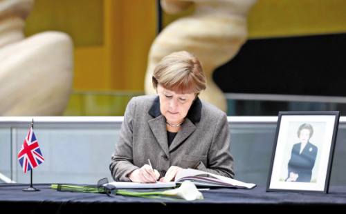 “鐵娘子”葬禮賓客逾兩千阿根廷總統(tǒng)未獲邀請(qǐng)