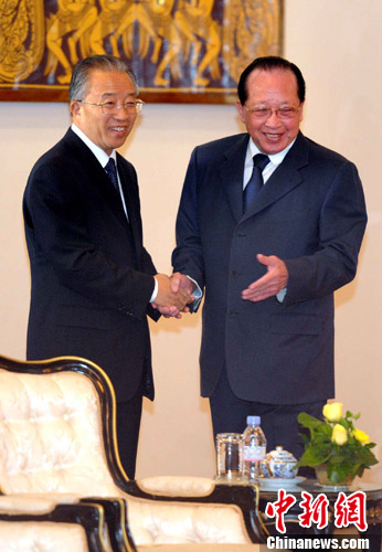 戴秉國(guó)會(huì)見柬埔寨副首相愿中柬友誼長(zhǎng)存