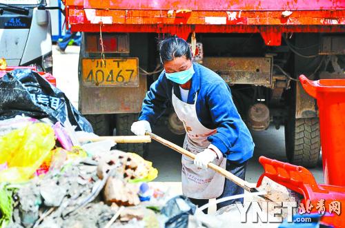 蘆山村莊物資供應(yīng)陷混亂個別村民物資“夠開超市”