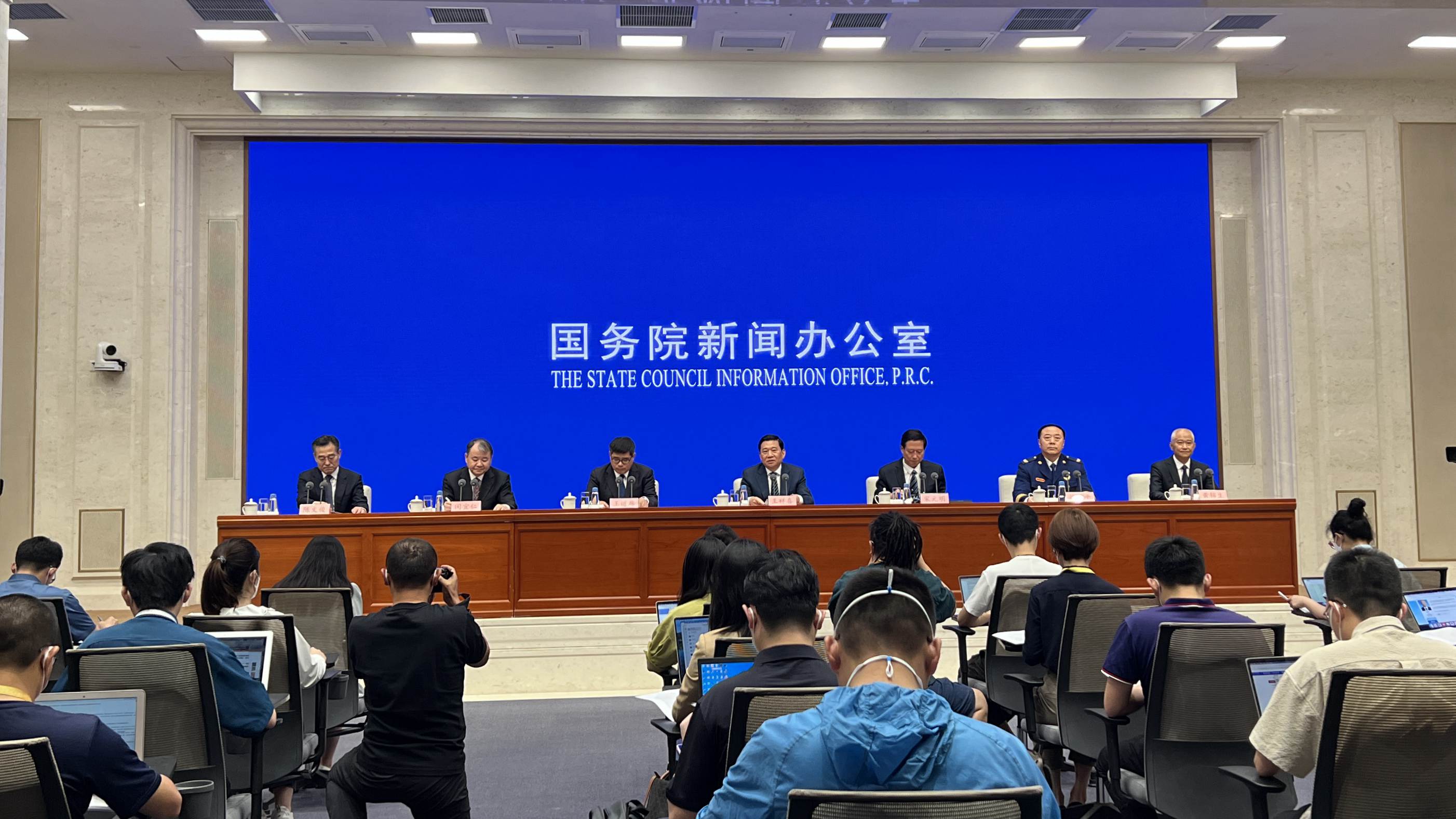 國新辦“權(quán)威部門話開局”應(yīng)急管理部專場新聞發(fā)布會(huì)