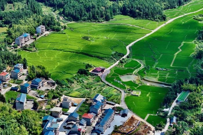 福建三明山清水秀風(fēng)光美