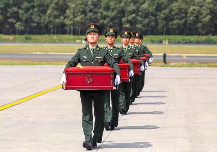 第十二批在韓志愿軍烈士遺骸迎回儀式在沈陽(yáng)舉行