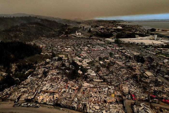 智利發(fā)生森林火災(zāi) 房屋車輛被毀殘骸遍地