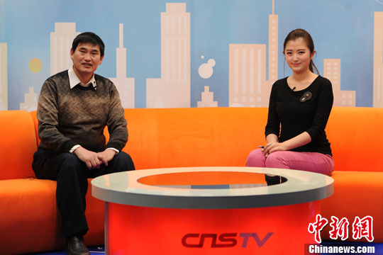 “大衣哥”朱之文談“孝道”:孝敬不分錢多少